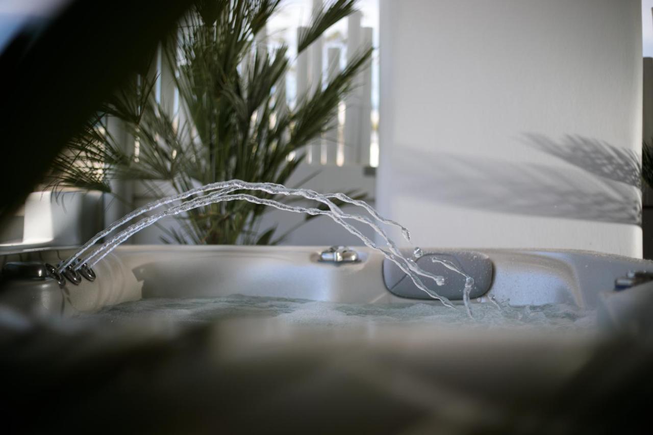 Manda Luxury Apartments Naxos City Exteriör bild